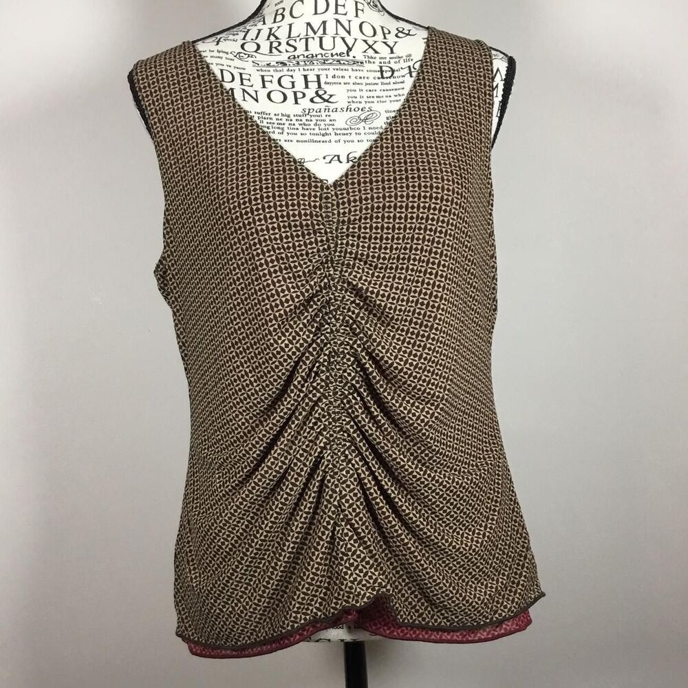 Brown red lined tank raunched side English countryside goblincore fairygrunge M